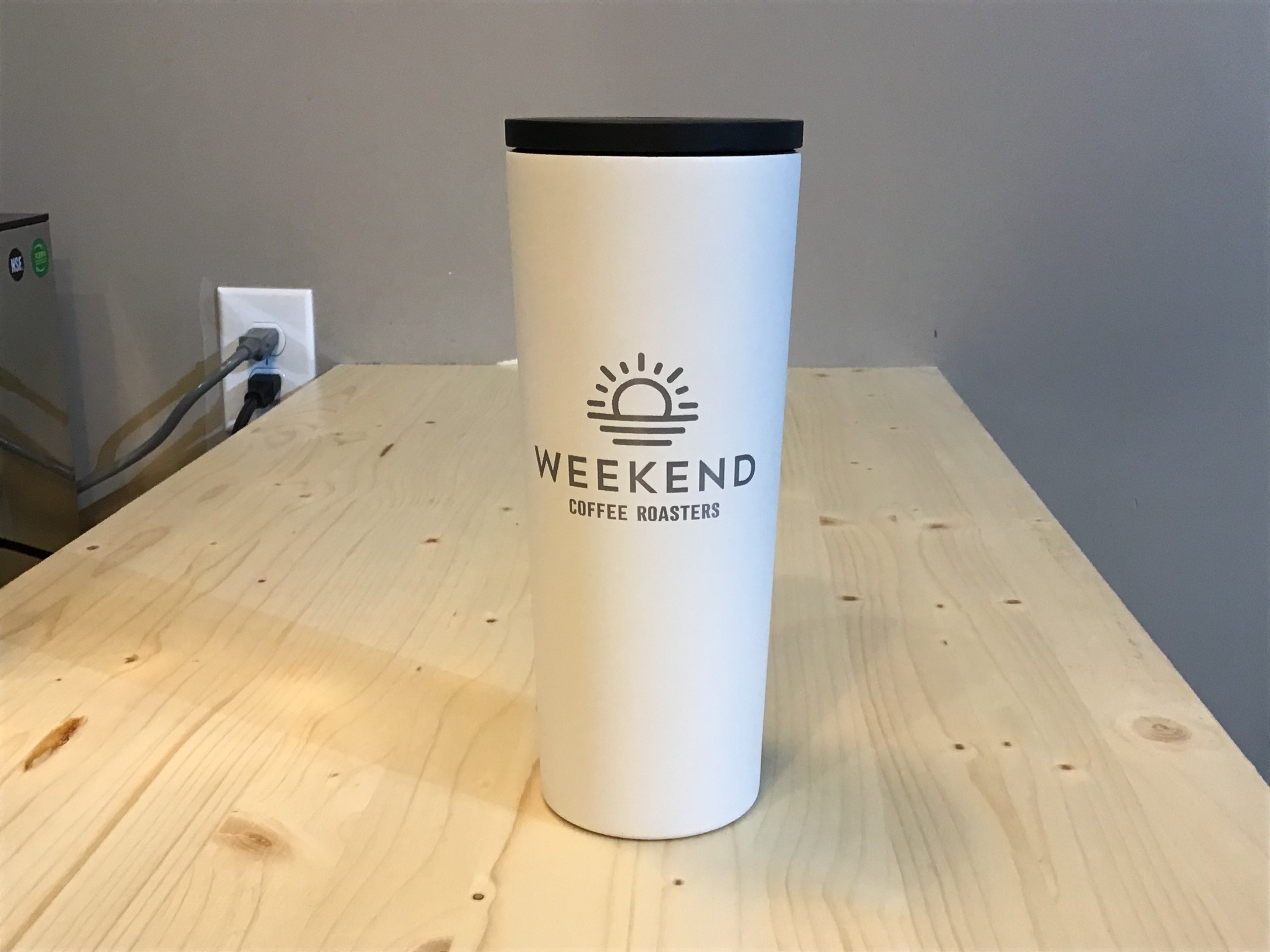 https://www.weekend-roasters.com/cdn/shop/products/image_46c0447c-3eef-4fc1-a712-21ccffbdf8a8.heic?v=1648592882